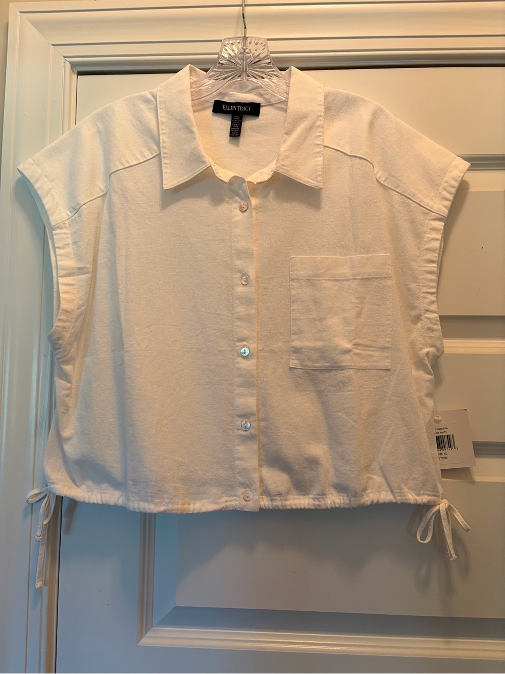 Ellen Tracy White Cropped Button-Front Tie-Side Top